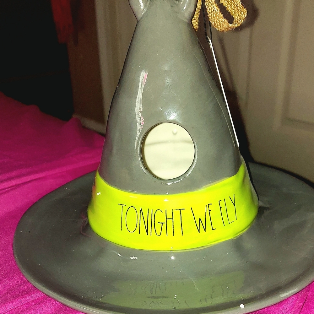 COPY - NWT WITCH Hat Birdfeeder/house rae dunn